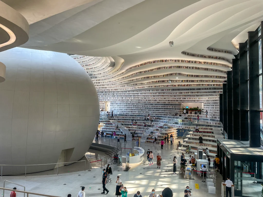 Aufnahme einer architektonisch sehr anspruchsvollen Bibliothek in Binhai, Tianjin. 